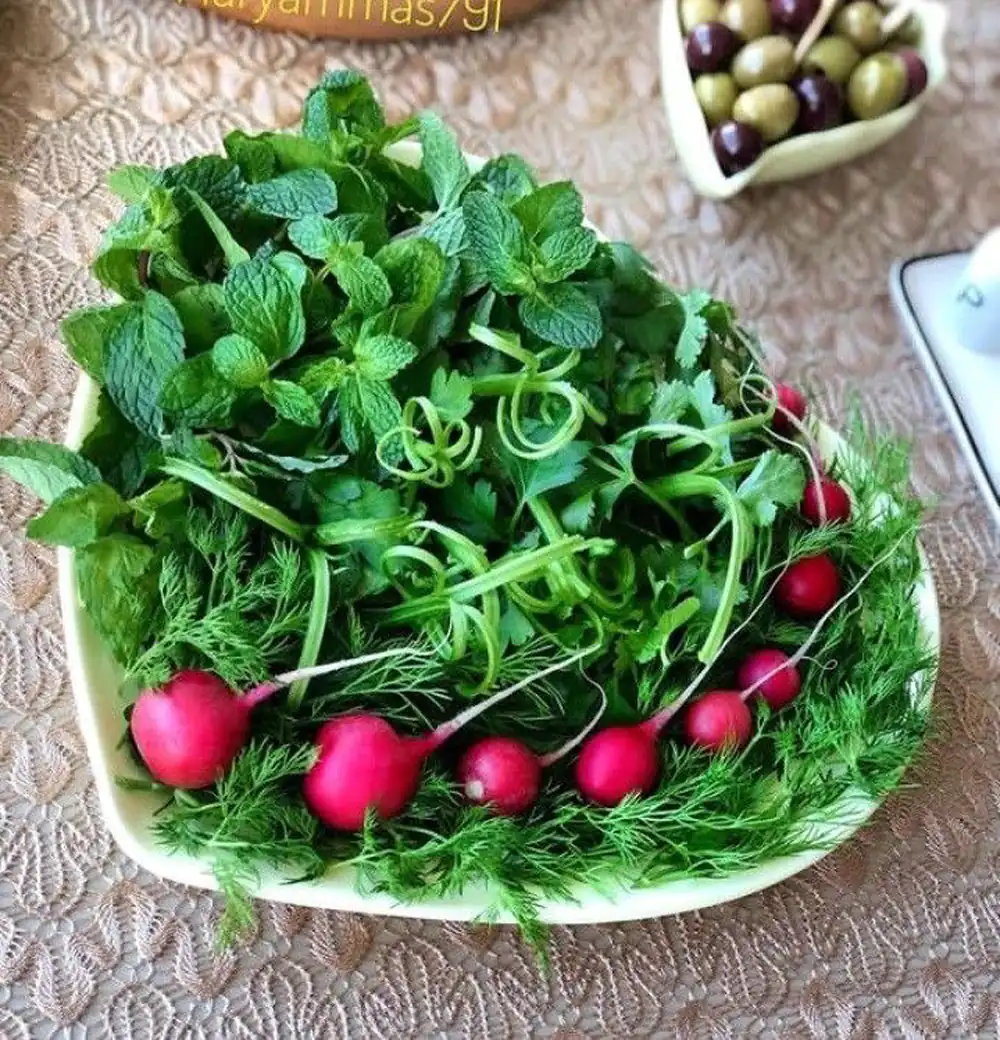 تزیین سبزی خوردن در سبد