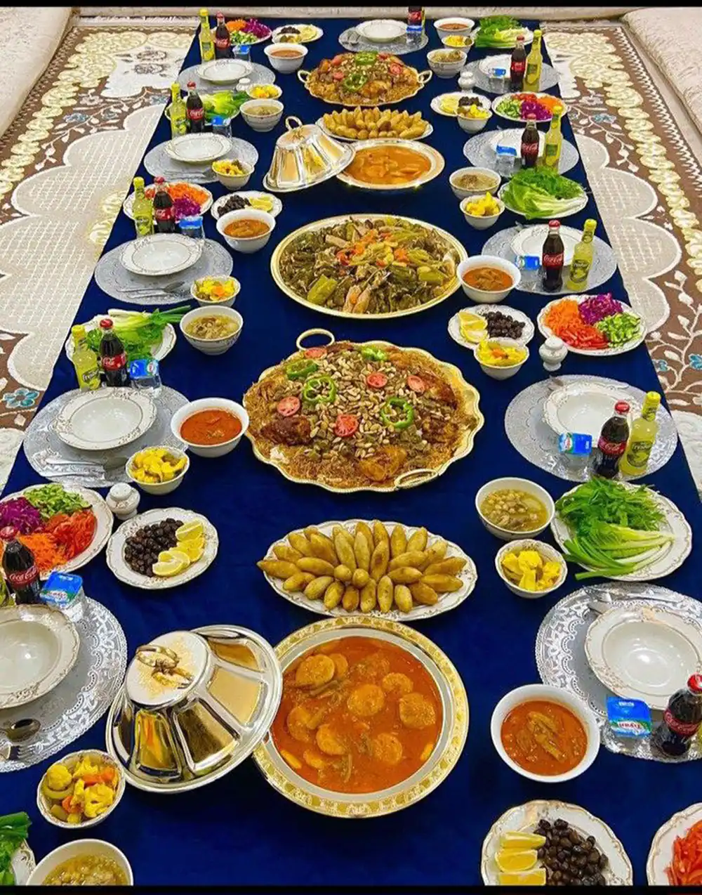 تزیین سفره غذا برای مهمان