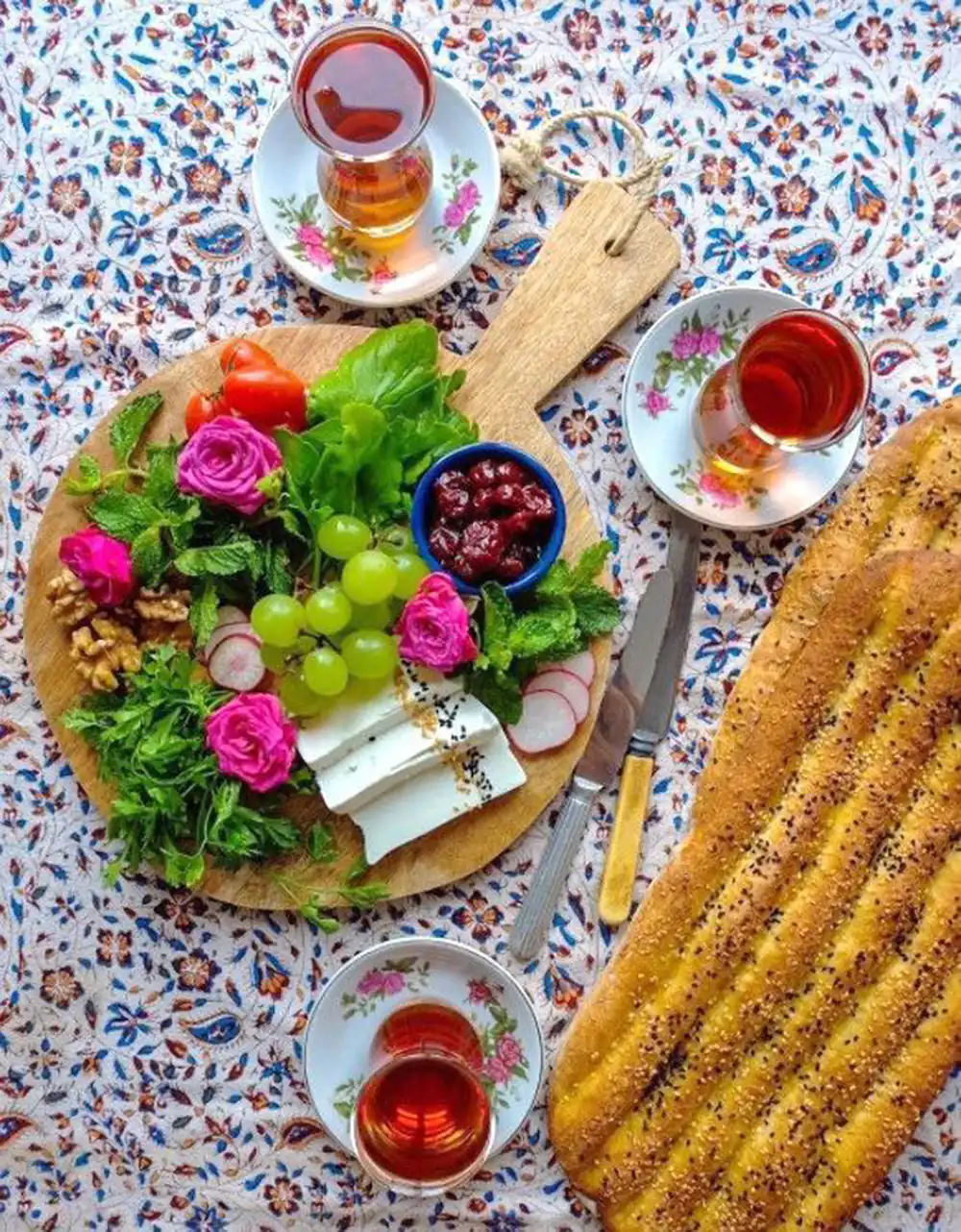 سفره افطاری ایرانی