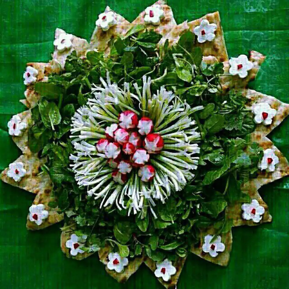 تزیین نان و پنیر و سبزی برای نذری