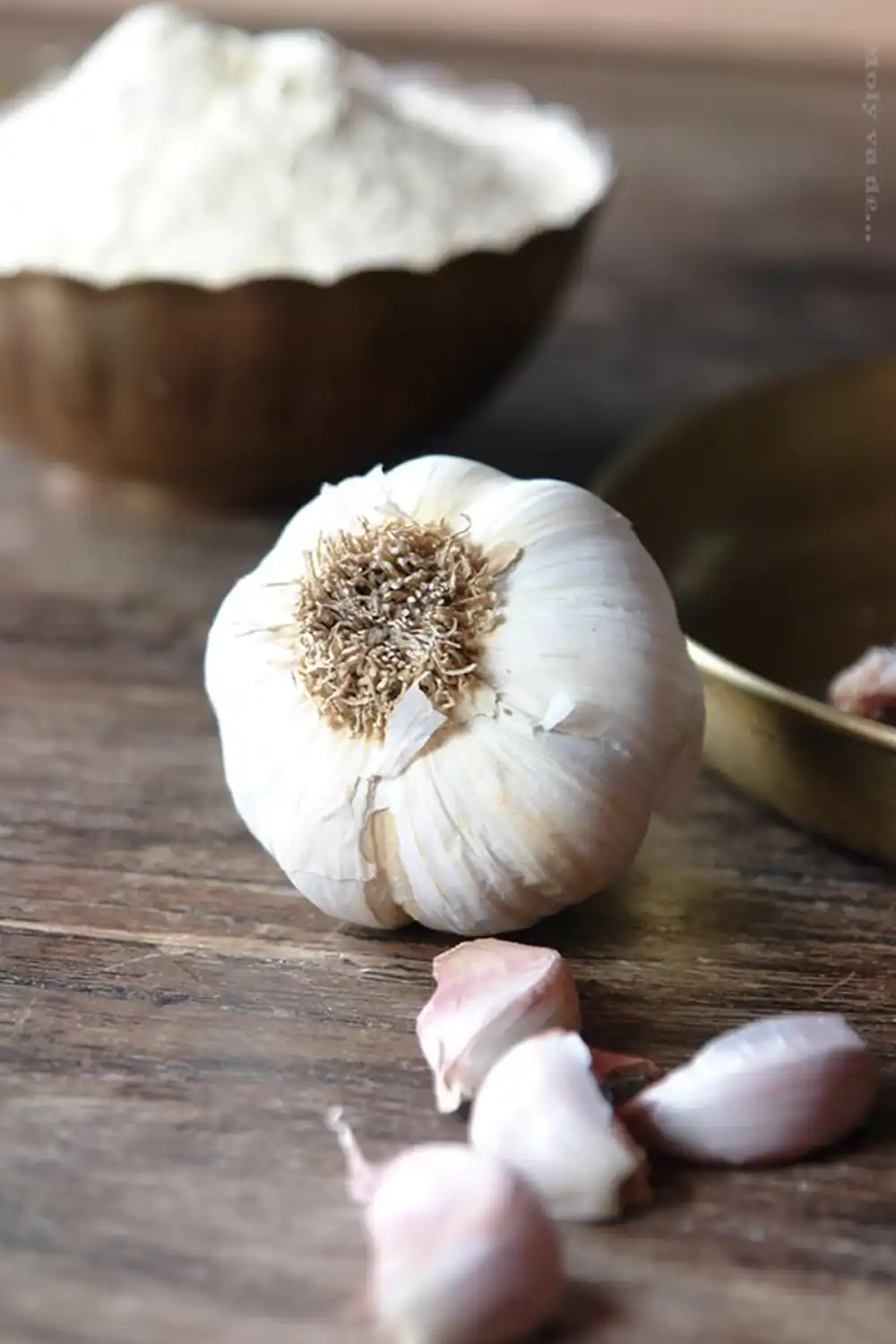 از بین بردن بوی سیر از دهان