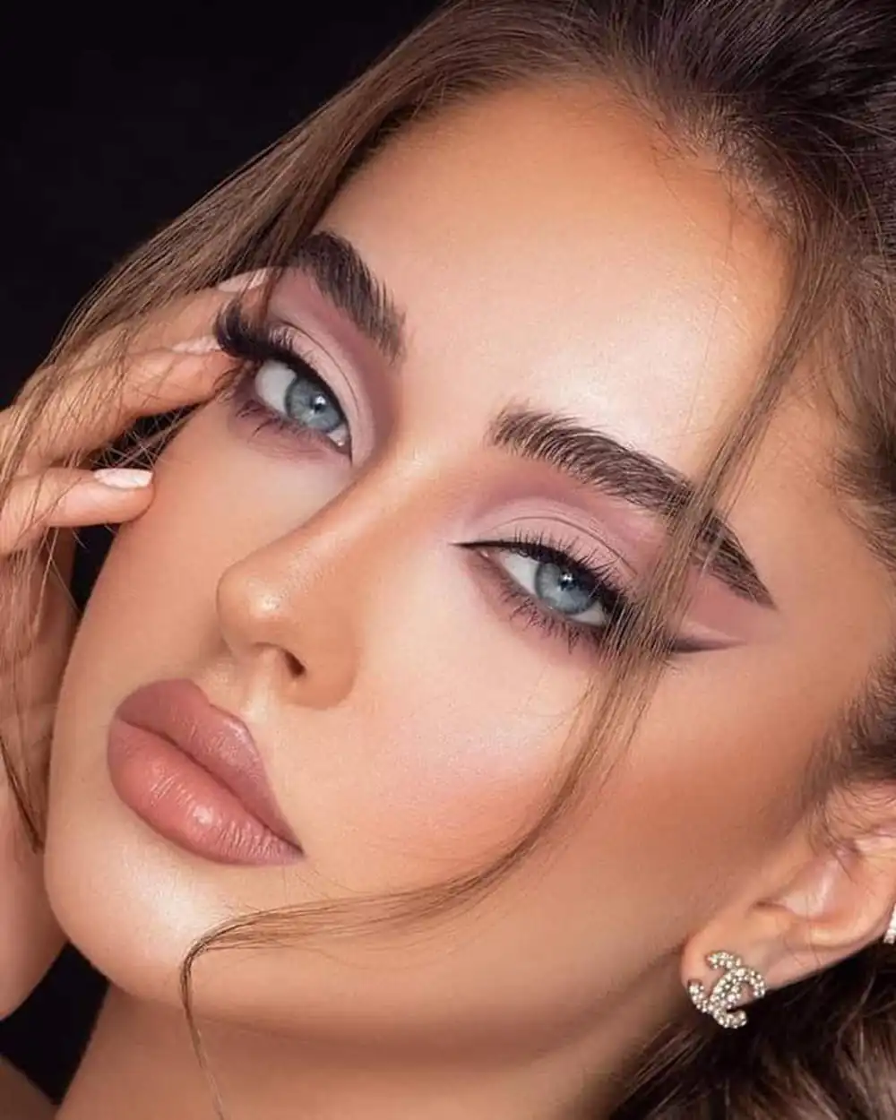 میکاپ شیک و حرفه‌ای