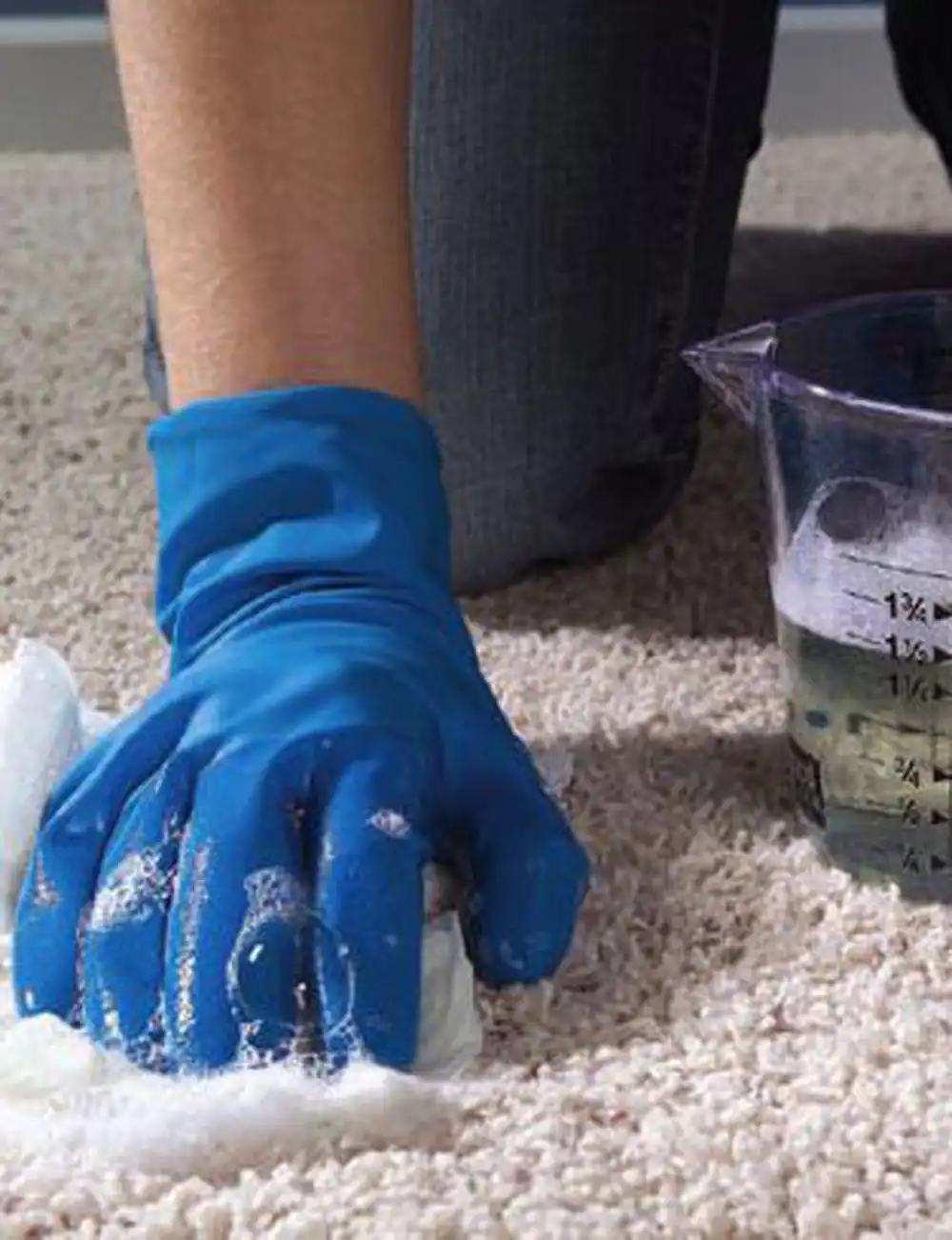 پاک کردن لکه چربی از فرش