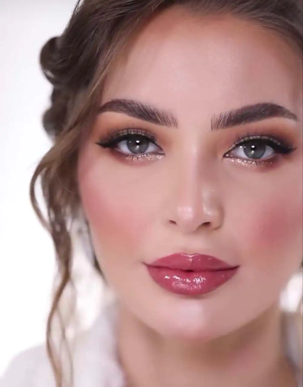 میکاپ حرفه‌ای عروس