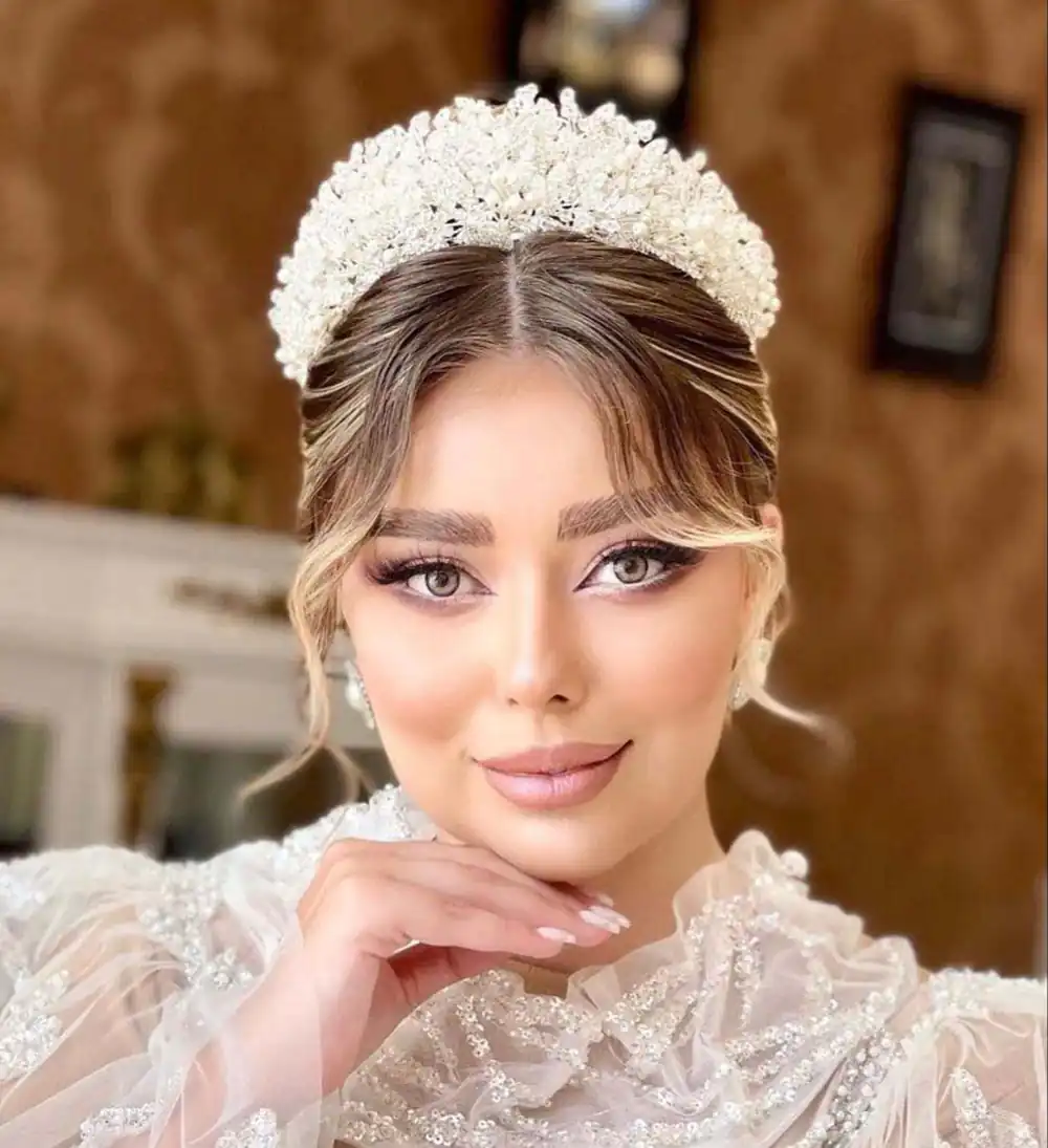 شینیون عروس برای صورت گرد