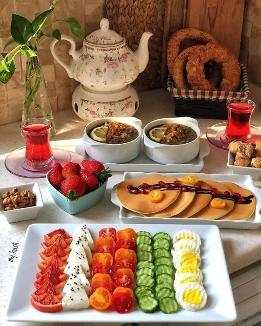 تزیین صبحانه عروس و داماد