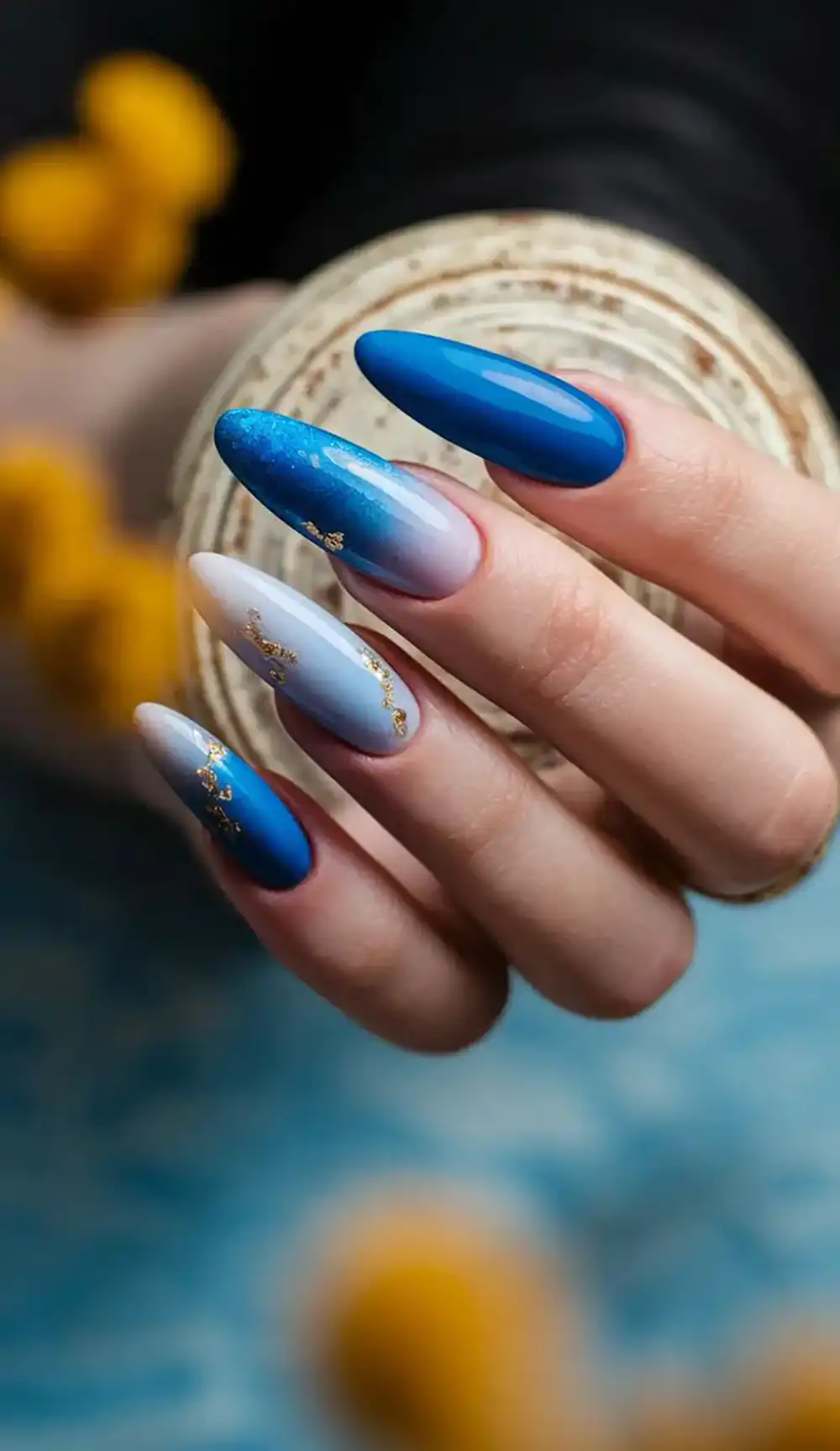 ایده طراحی ناخن آبی