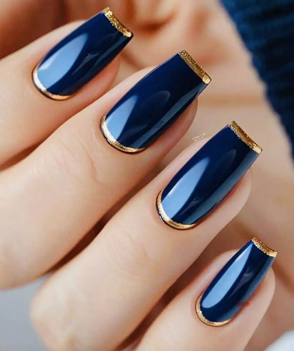 ایده طراحی ناخن آبی
