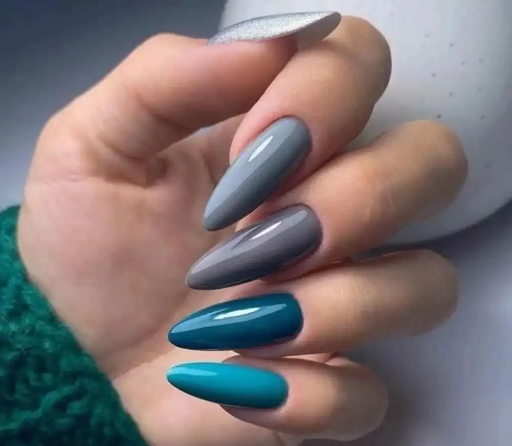 ایده طراحی ناخن آبی