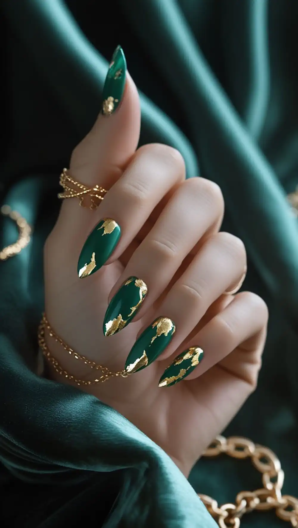 ناخن شیک سبز