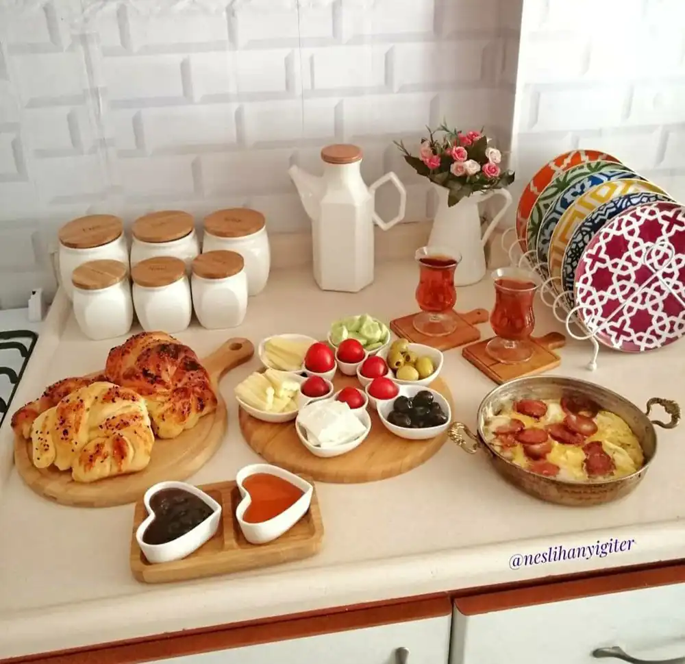 دیزاین صبحانه عاشقانه