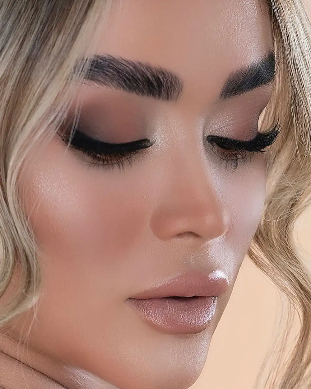 آرایش مجلسی ملایم