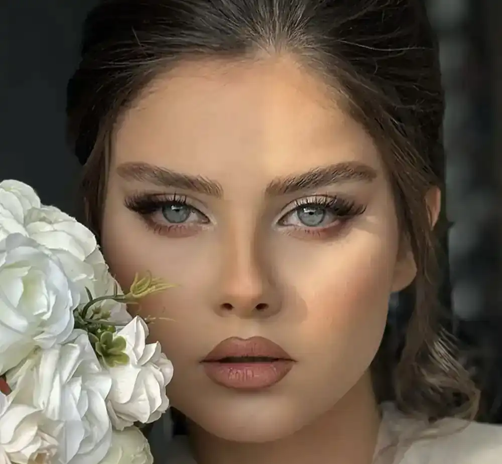 آرایش قهوه ای لایت