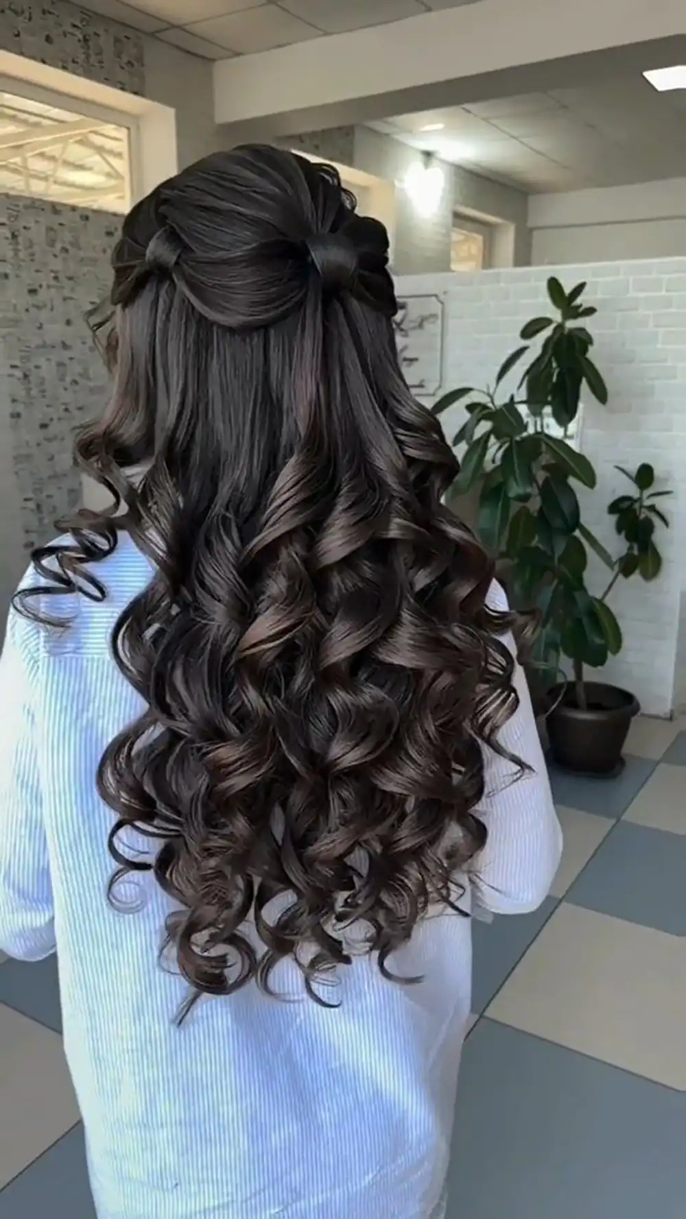 مدل موی باز حالت‌دار