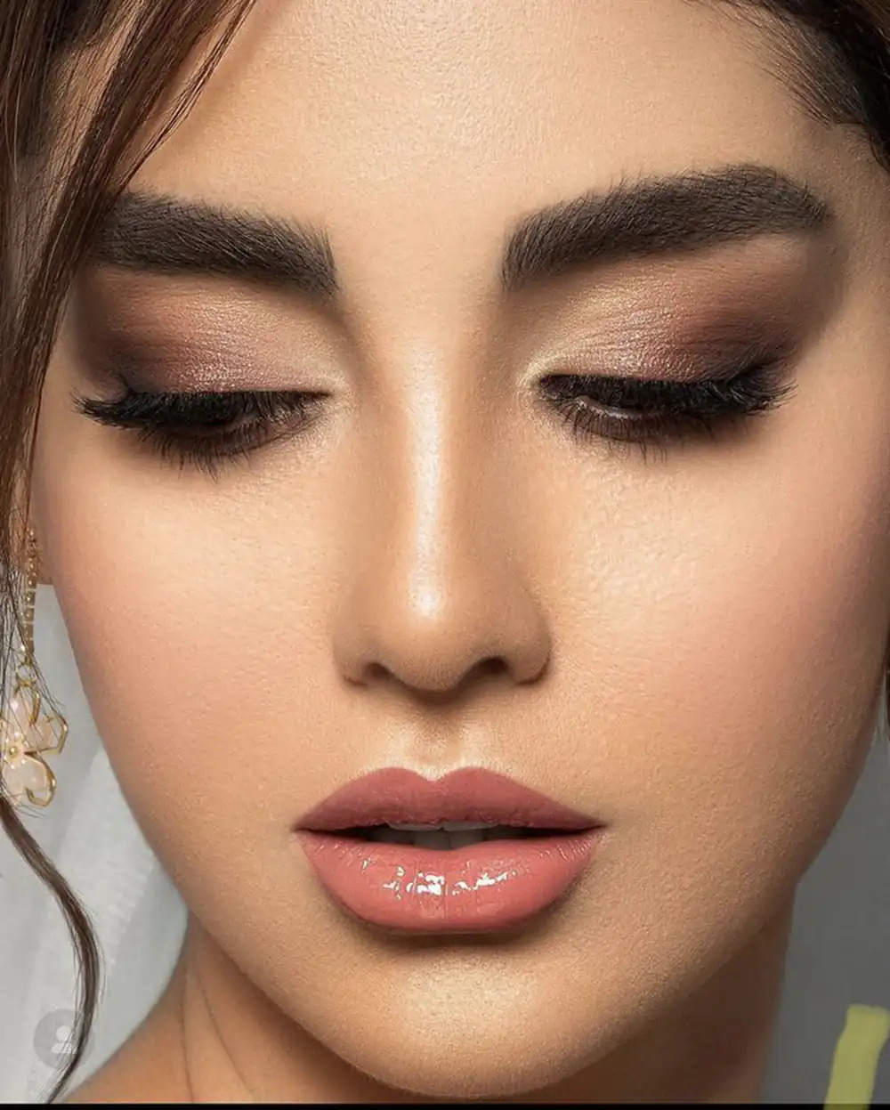 آرایش طبیعی پوست روشن