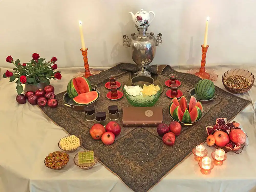  دکور میز یلدا