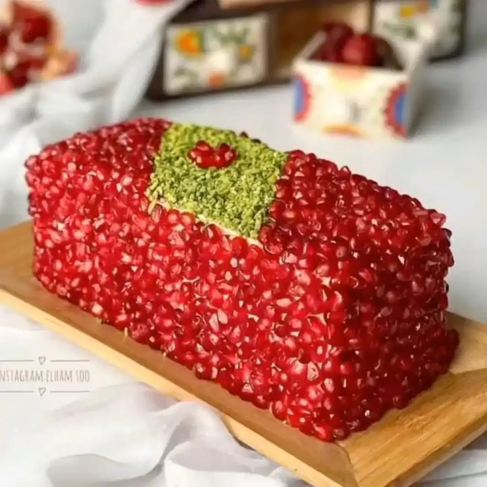 تزیین دسر با انار
