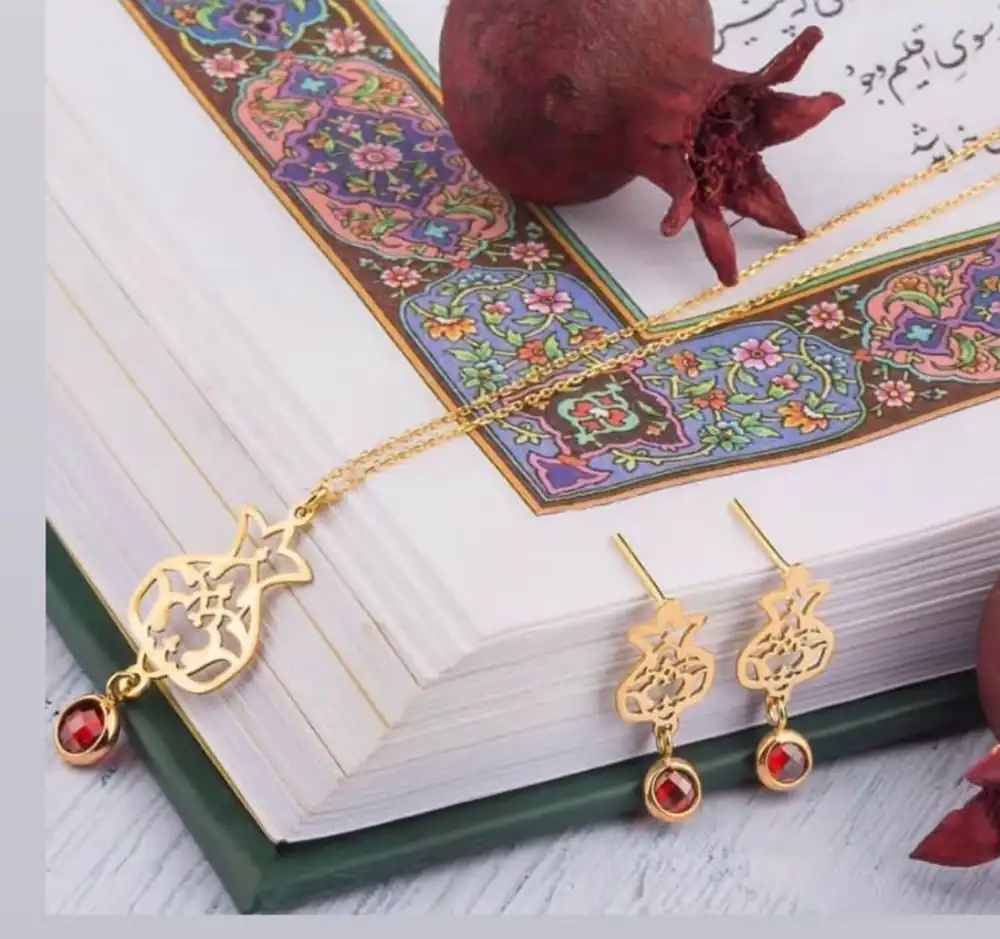 گردنبند انار طلا
