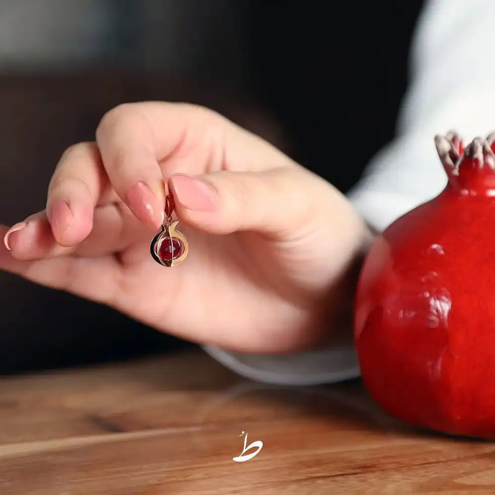 گردنبند انار طلا