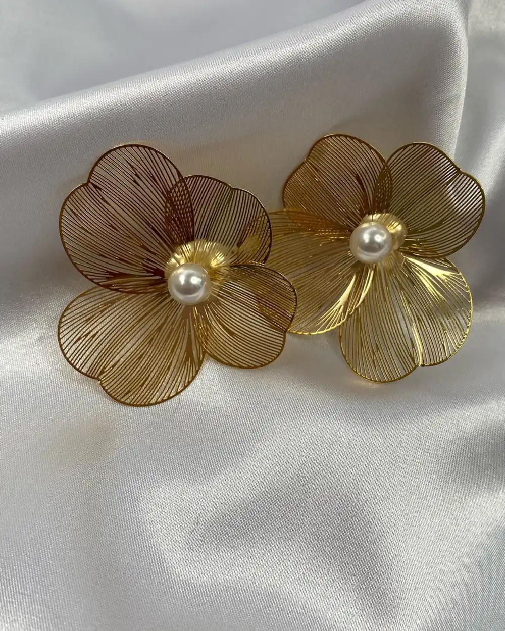 گوشواره طرح گل بزرگ جدید