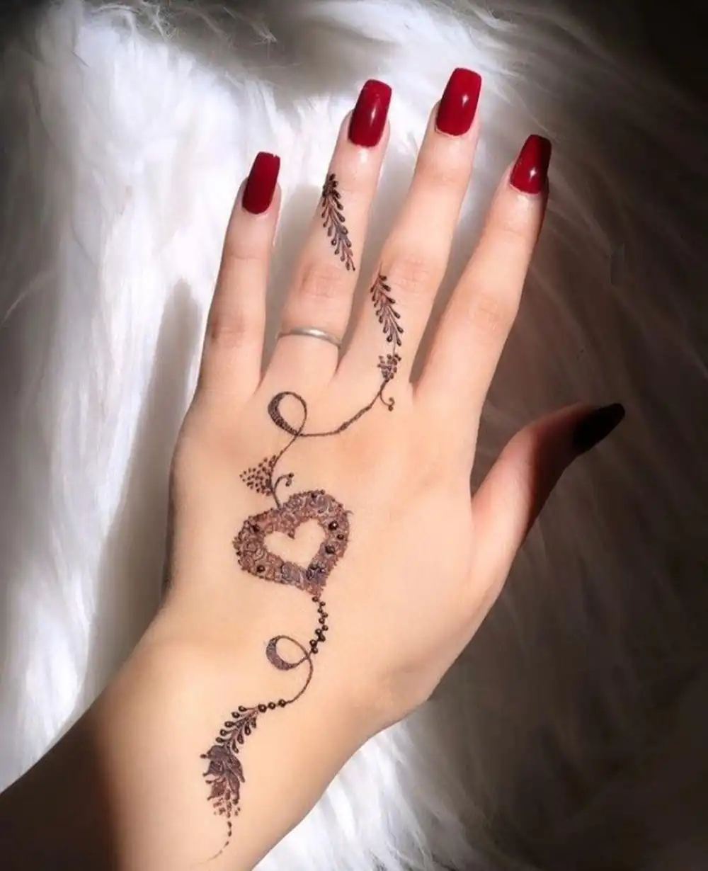 نقش حنا دخترانه