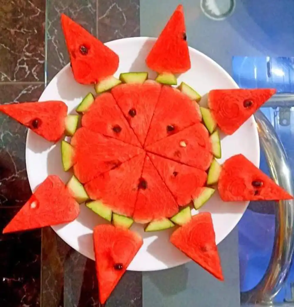 تزیین هندوانه شب یلدا ساده