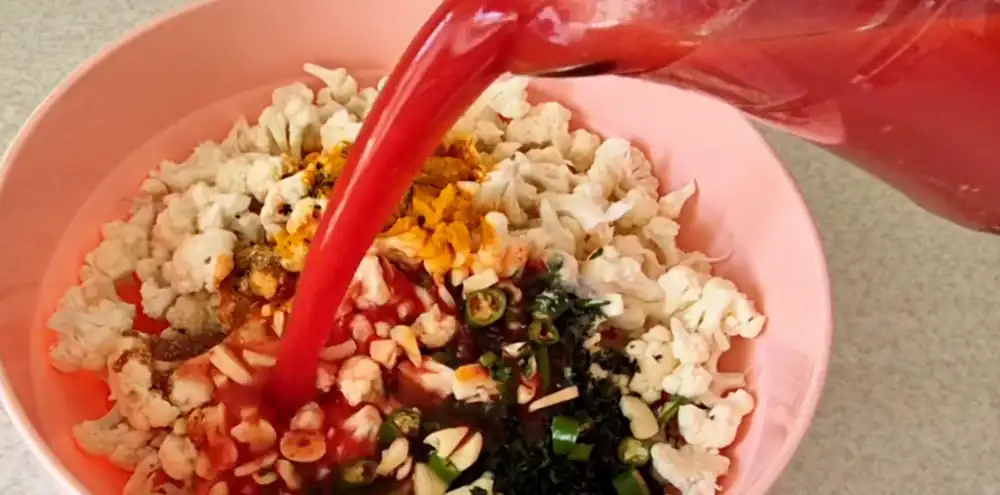 طرز تهیه ترشی گوجه فرنگی