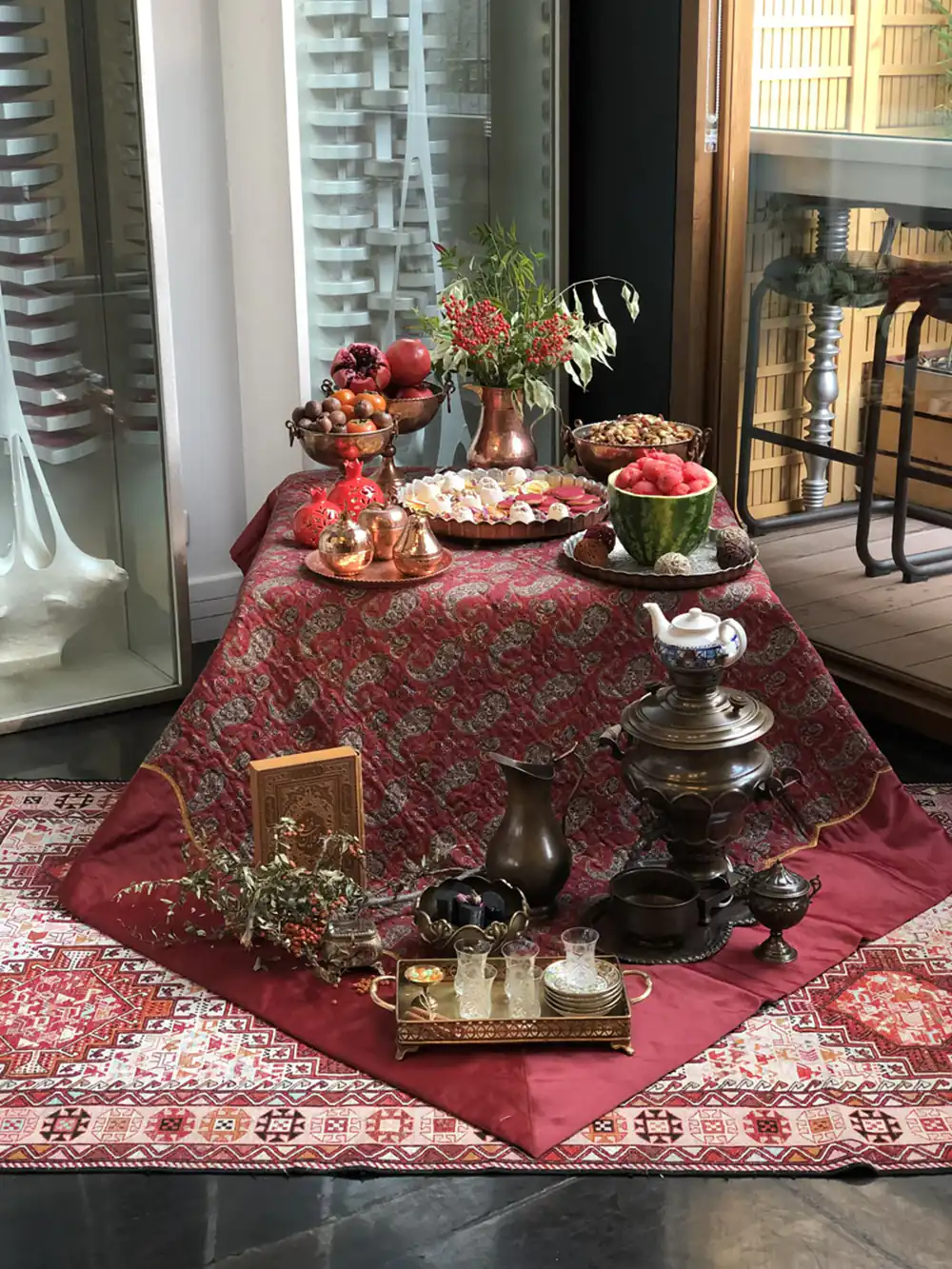 دیزاین میز شب یلدا سنتی