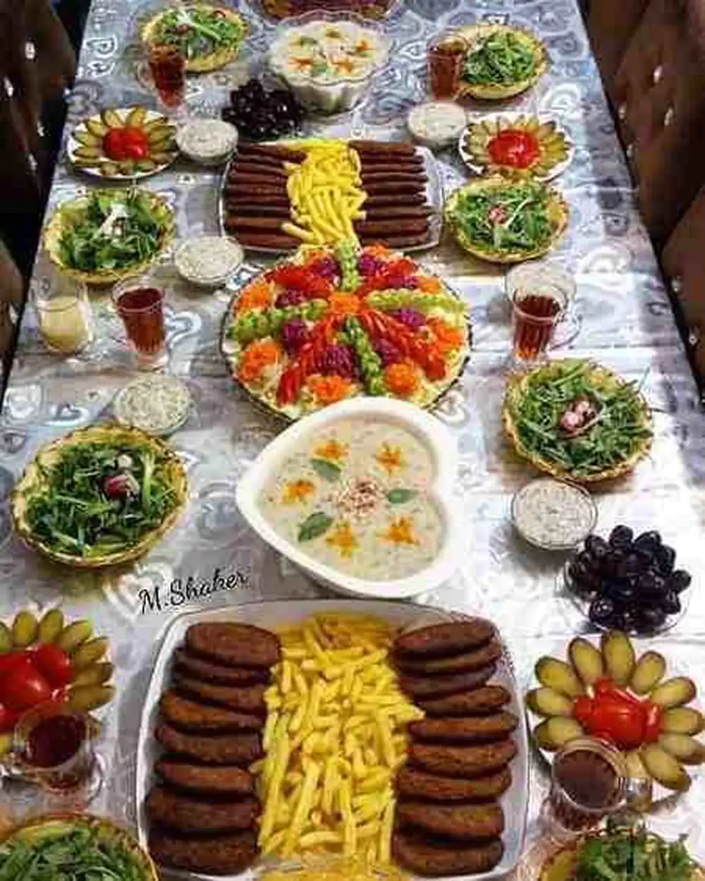 تزیین سفره شام ایرانی