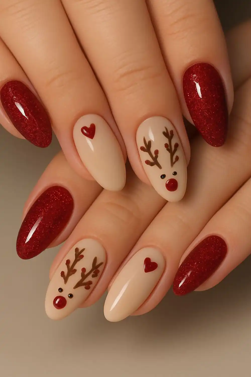 طراحی ناخن کریسمس گوزن
