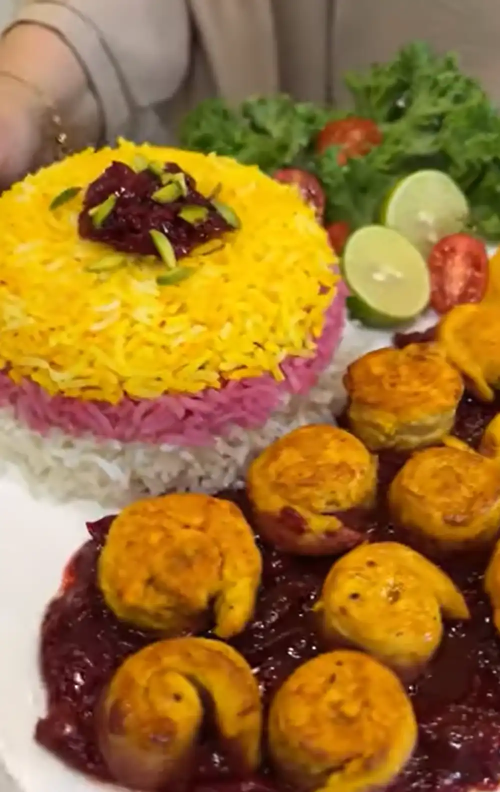 طرز تهیه آلبالو پلو با مرغ