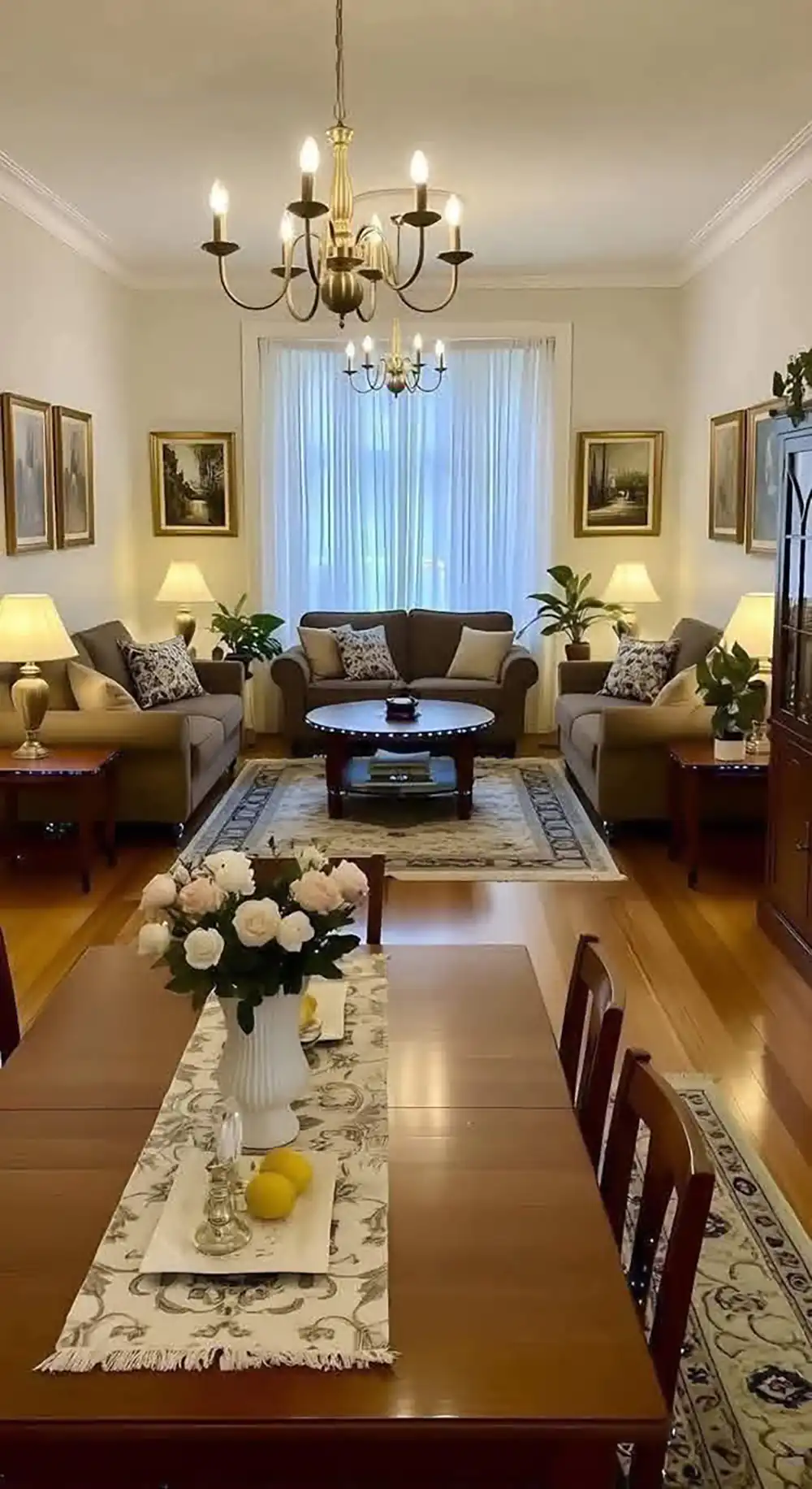 چیدمان مبل پشت پرده
