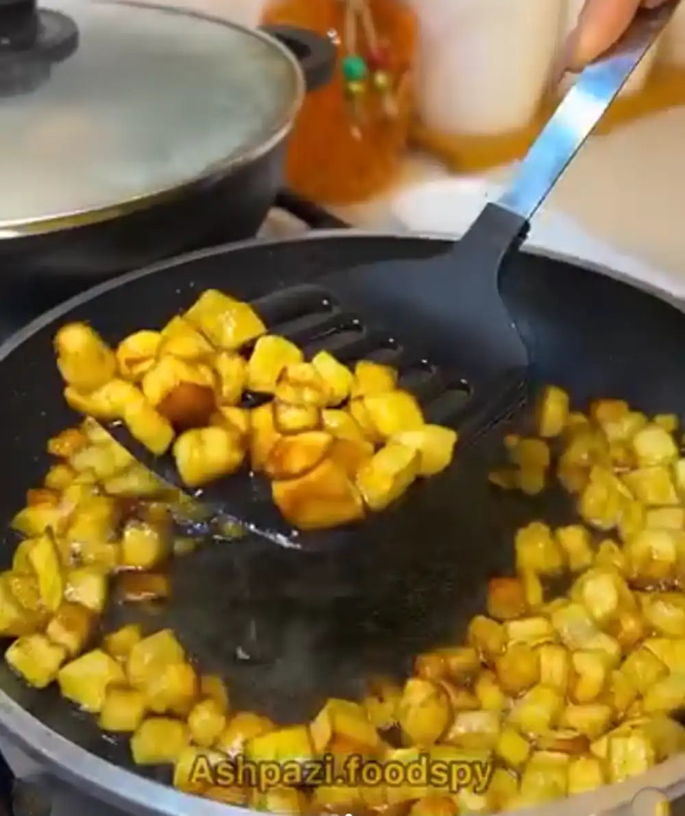 سالاد مرغ و بادمجان