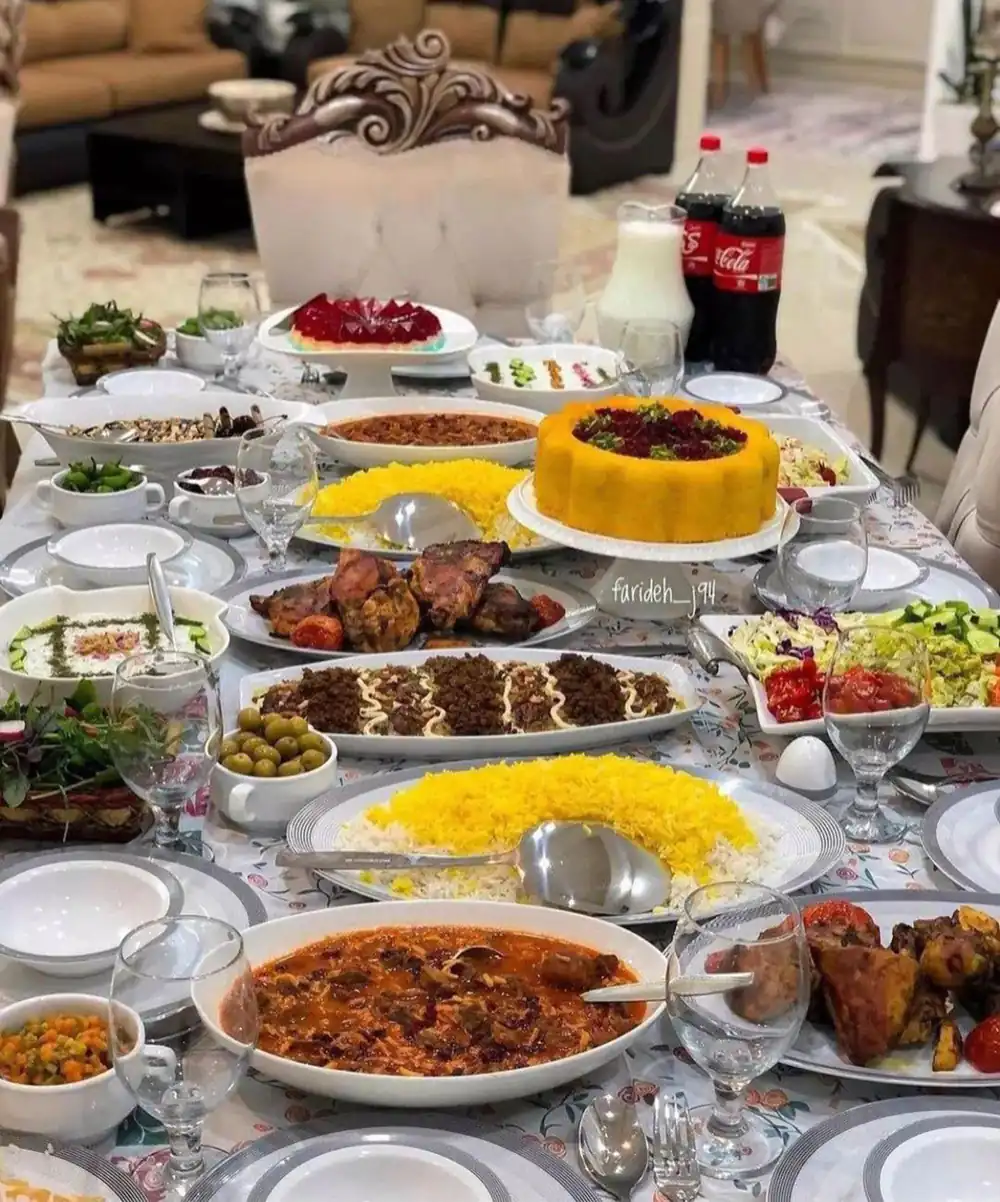 تزیین سفره شام عروس