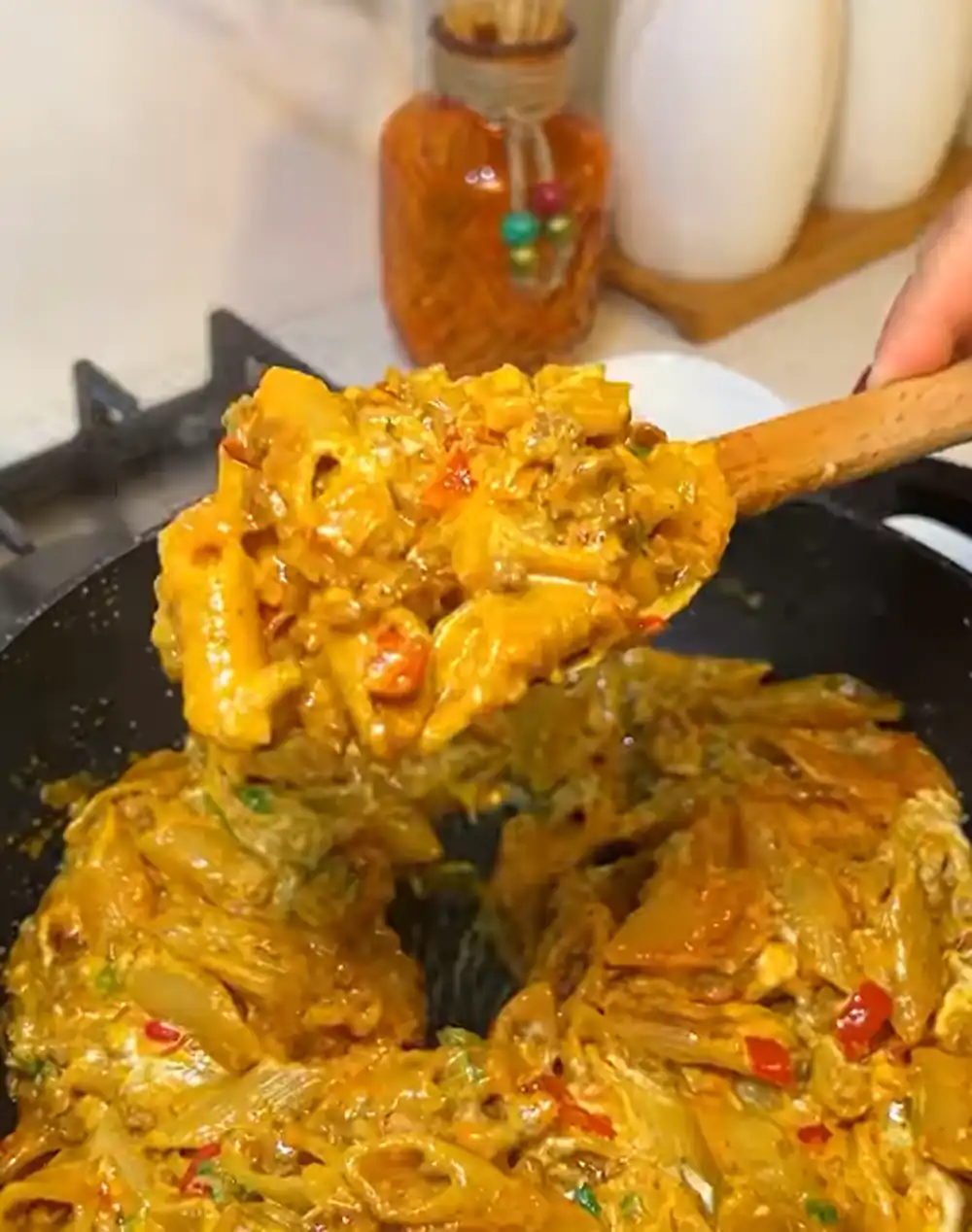 طرز تهیه پاستا سه سوته