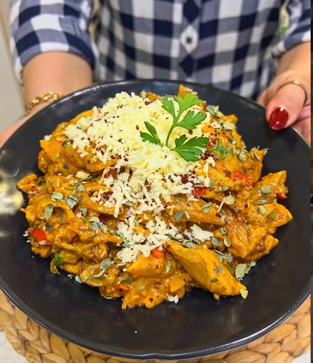 طرز تهیه پاستا سه سوته