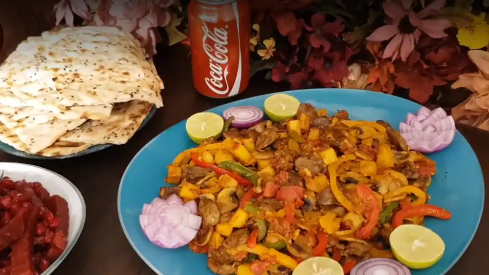 طرز تهیه خوراک دل مرغ با قارچ